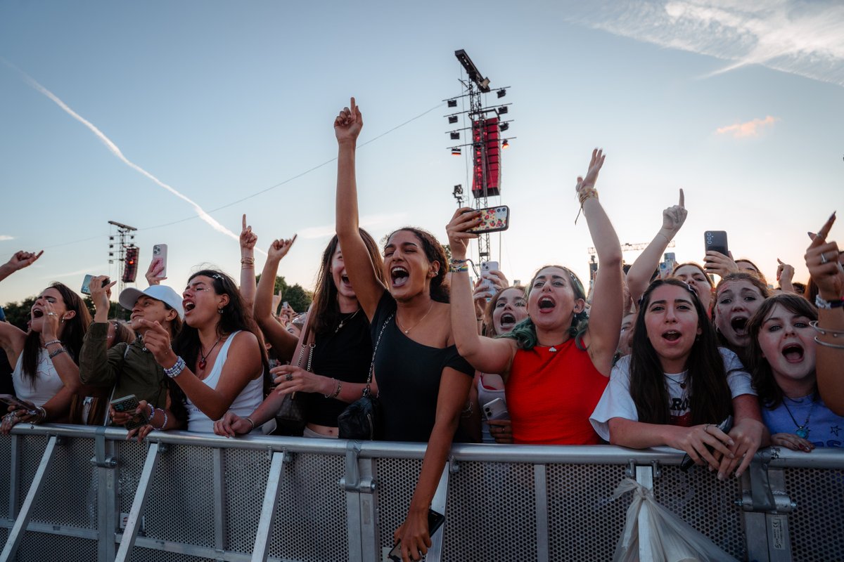 BSTHydePark's tweet image. A lover letter to those at the front ❤️

#BSTHydePark