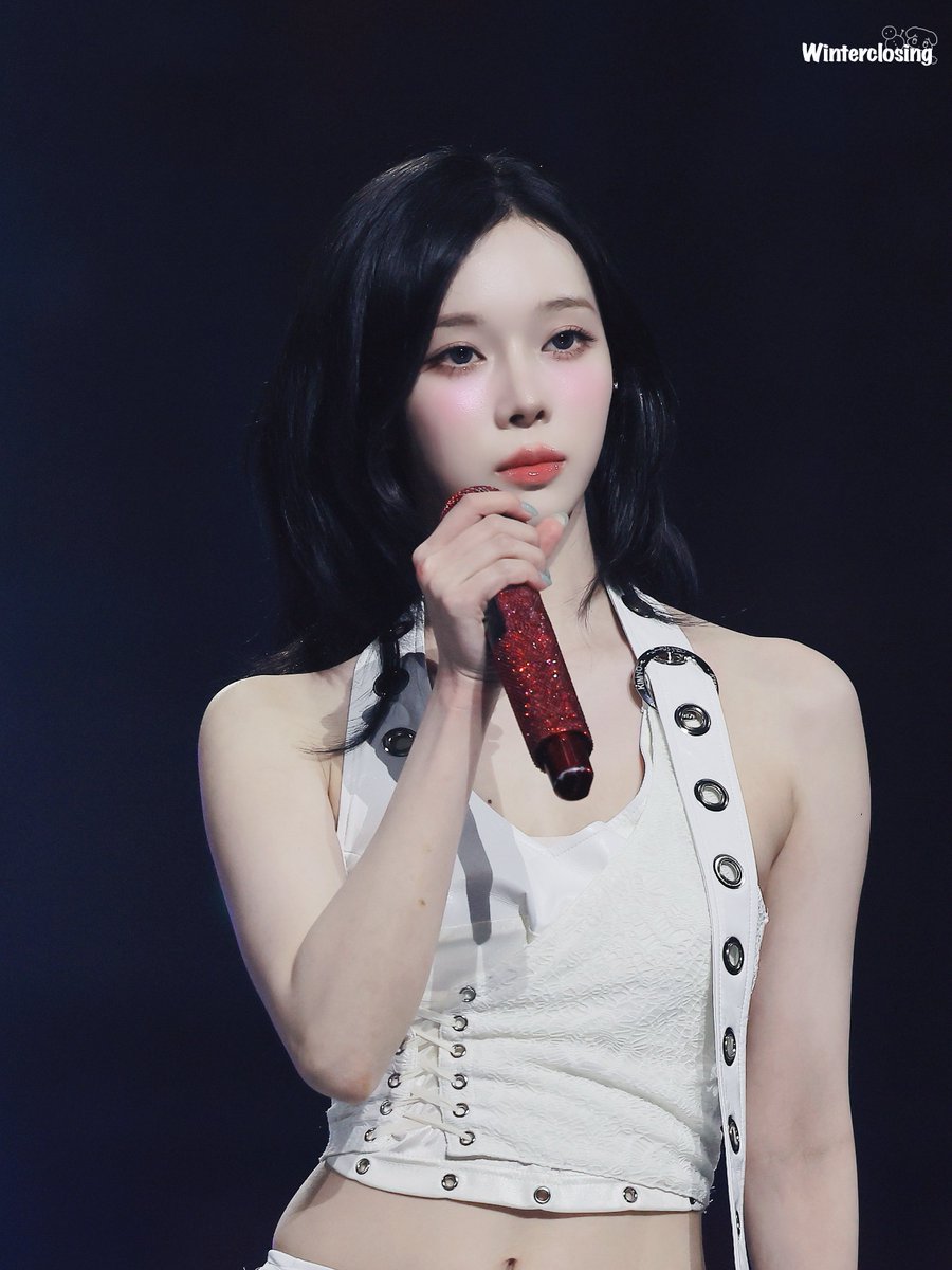 kwtclosing0101's tweet image. 250619 Myk festa

#aespa  #æspa #에스파 
#WINTER #윈터