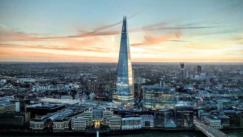 Landmark Shard residences still unlet amid ‘severe’ ultra-prime market contraction: Company filings cite market downturn &amp; tax changes for delays in letting set of luxury apartments at the iconic London skyscraper. dlvr.it/TLxkhs