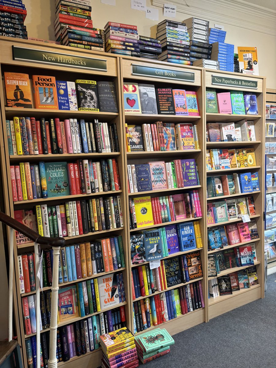 My happiest place 🩷📚