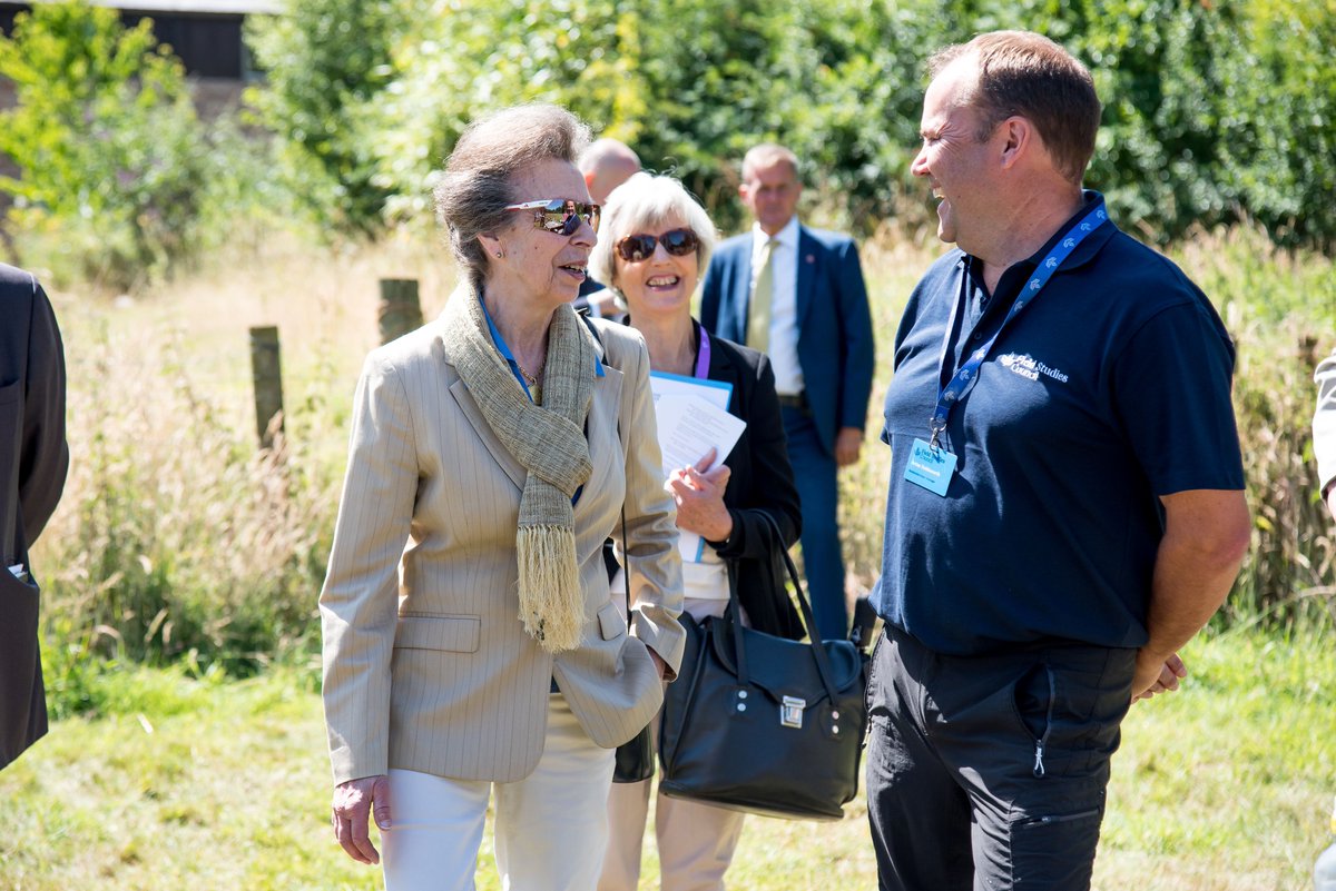 FieldStudiesC's tweet image. 👑 Welcoming our new patron with a royal visit 🌷
We were lucky enough to be able to officially welcome our patron Her Royal Highness The Princess Royal when she visited last week.
The Princess Royal, dressed in an elegant, cream trouser suit, toured our @PrestonMontford…