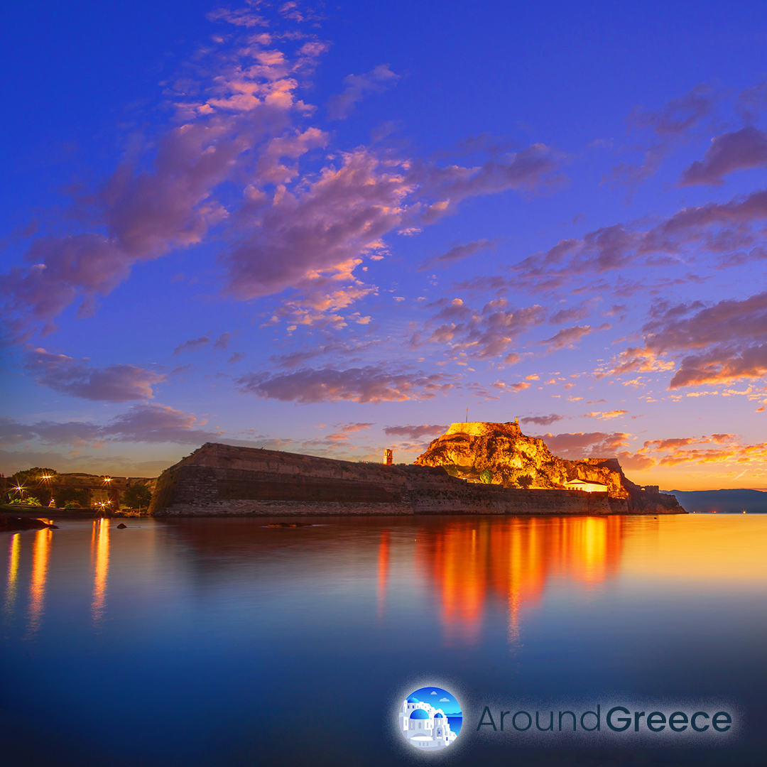 AroundGreece's tweet image. As the sun sets, the Castle of Corfu becomes even more magical, lit up against the evening sky. Stroll through its ancient walls and take in sweeping views of the city and sea.

❤️ Tag #aroundgreece
❤️ Follow @aroundgreece

aroundgreece.net/corfu

#Corfu #Greece #Greekislands