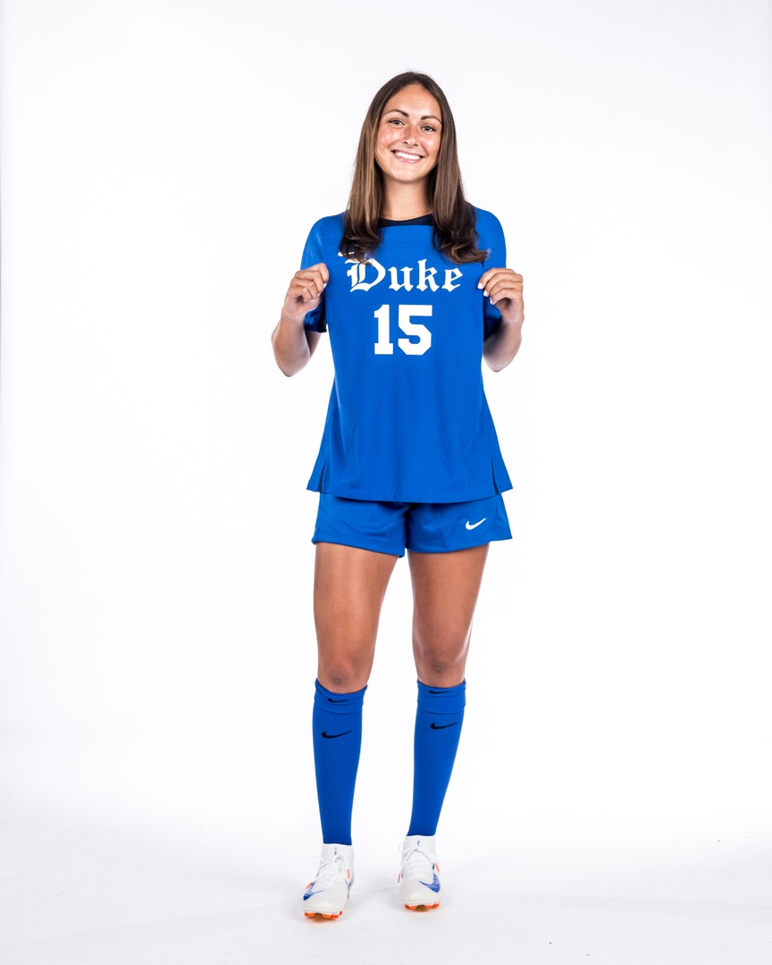 DukeWSOC's tweet image. Deans List with Distinction ✅

Mia, Phoebe, and Kaeden each finished the spring semester with a perfect 4.0 GPA, landing them in the top 10% of undergraduates in Duke&apos;s Trinity College 📚