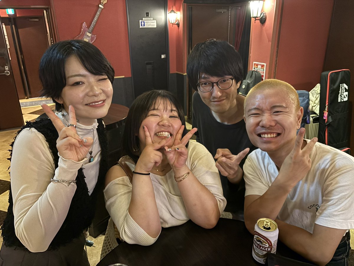neon_zg's tweet image. 【🌙THANK YOU🌙】

本日は心斎橋JANUSでした！
ご来場ありがとうございました🪐

揺らいで凪リリースおめでとう！
ツアー気をつけていってらっしゃい🚀

次回ライブは8/6@心斎橋VARON！
お待ちしてます！