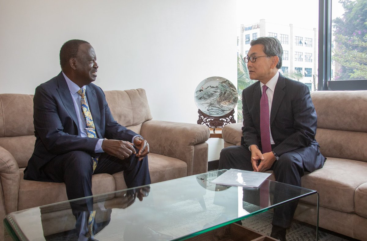 RailaOdinga's tweet image. I had the pleasure of receiving H.E. Hiroshi Matsuura, the Ambassador of Japan to Kenya, for a courtesy call.
Kenya and Japan have enjoyed longstanding and cordial bilateral relations spanning decades. Japan has been a key partner in Kenya’s development journey, particularly…