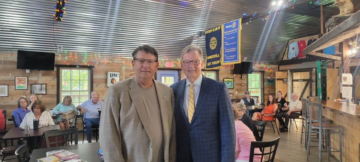 LarryPack's tweet image. I enjoyed visiting with and speaking to the Summersville Rotary this morning. Thank you to President Bill Dyer for the opportunity.