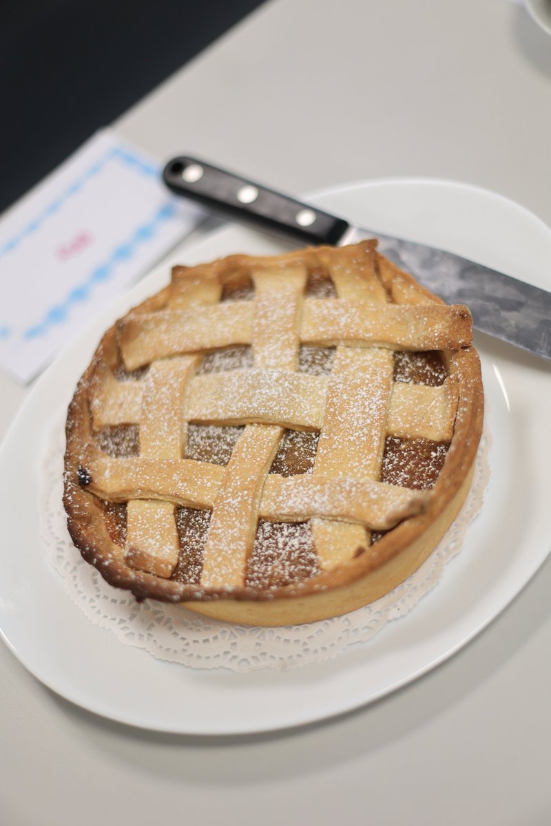 PutteridgeHSch's tweet image. 🥮 The First Class Foodies whipped up some seriously impressive cakes for the Bake Off today! 🍰👏 Well done, everyone!