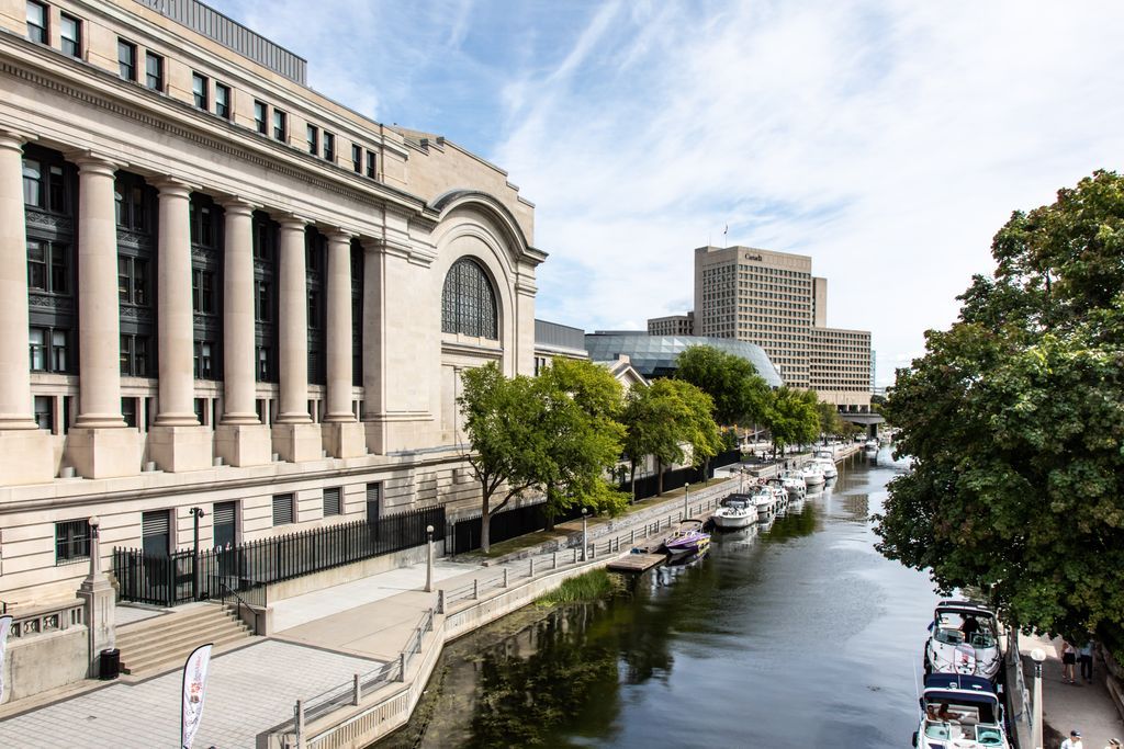 SenateCA's tweet image. Then ➡️ Now
What began as Ottawa’s central train station in the summer of 1912 is now the temporary home to the Senate of Canada.
More than a century later, this iconic building remains open to the public – ready to be explored. Plan your visit this summer and discover a piece…