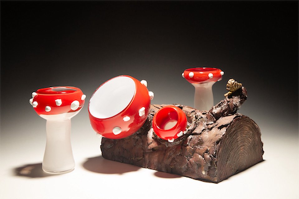 CGS - The Contemporary Glass Society (@cgsuk) on Twitter photo āMushroom Cups with Log Standā by Etai Klein
Now featured in āA Sense of Placeā, an international online exhibition by the Contemporary Glass Society (CGS).
š cgs.org.uk/onlineexhibitiā¦
#GlassArt #Foraging #MushroomArt #Mushrooms #ContemporaryCraft #ASenseOfPlace #CGS āMushroom Cups with Log Standā by Etai Klein
Now featured in āA Sense of Placeā, an international online exhibition by the Contemporary Glass Society (CGS).
š cgs.org.uk/onlineexhibitiā¦
#GlassArt #Foraging #MushroomArt #Mushrooms #ContemporaryCraft #ASenseOfPlace #CGS