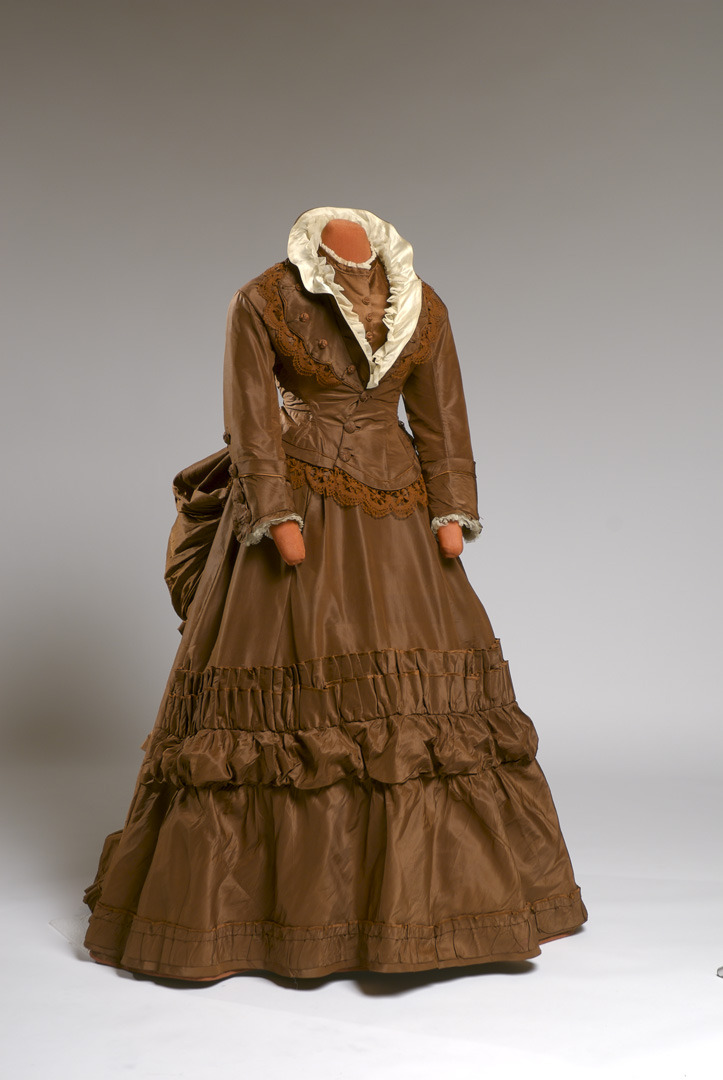 wikivictorian's tweet image. Wedding dress, 1872-76. Agnes Etherington Art Centre.