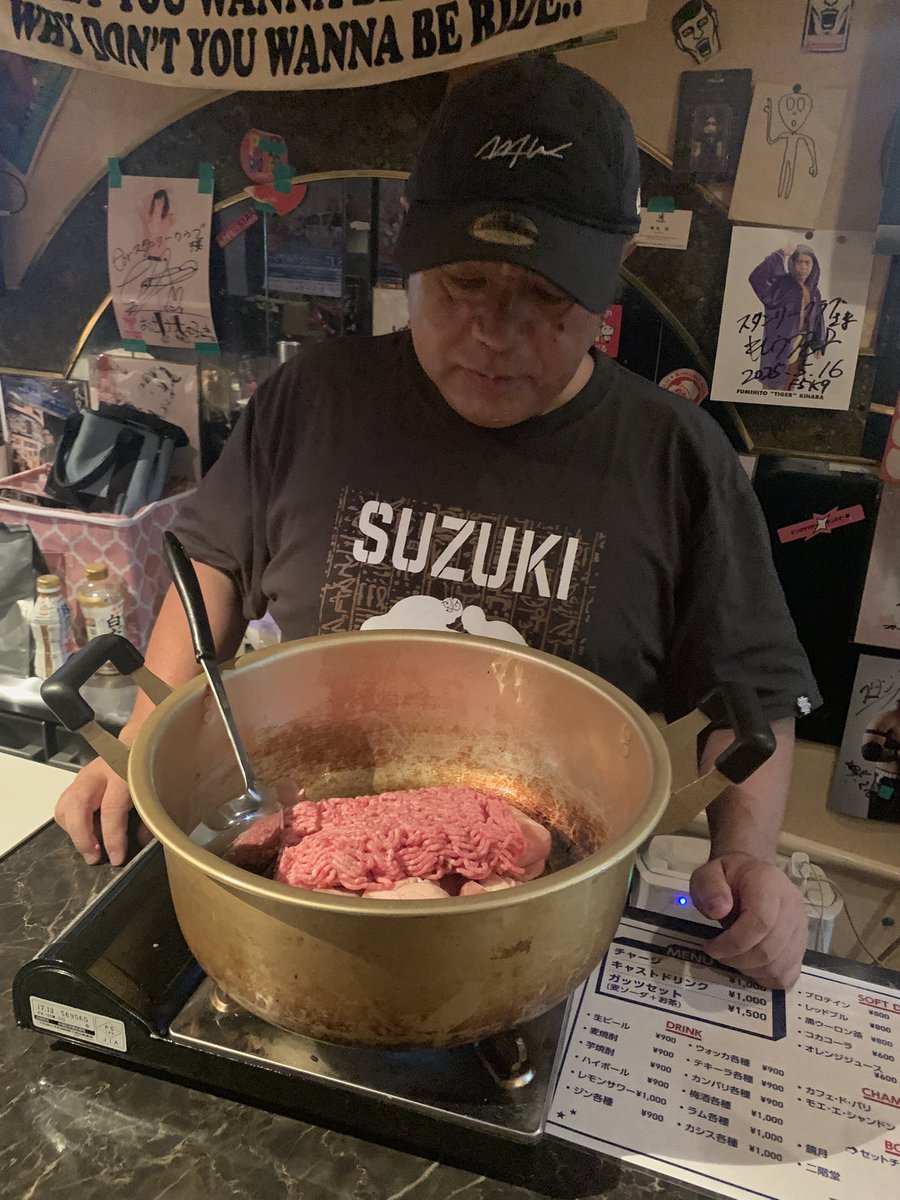 patyopatyo's tweet image. スタンリーの木原さんちゃんこイベントに来ました！
これから作るそうで今日はカレーちゃんこだそうです！
 #木原 
 #スタンリー