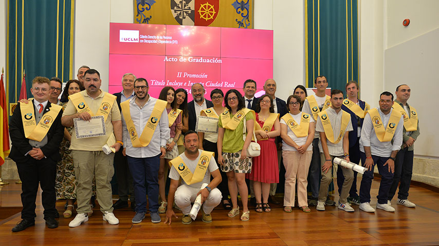 La UCLM forma a quince personas con discapacidad intelectual para favorecer su inserción laboral en instituciones públicas. 
uclm.es/noticias/notic…