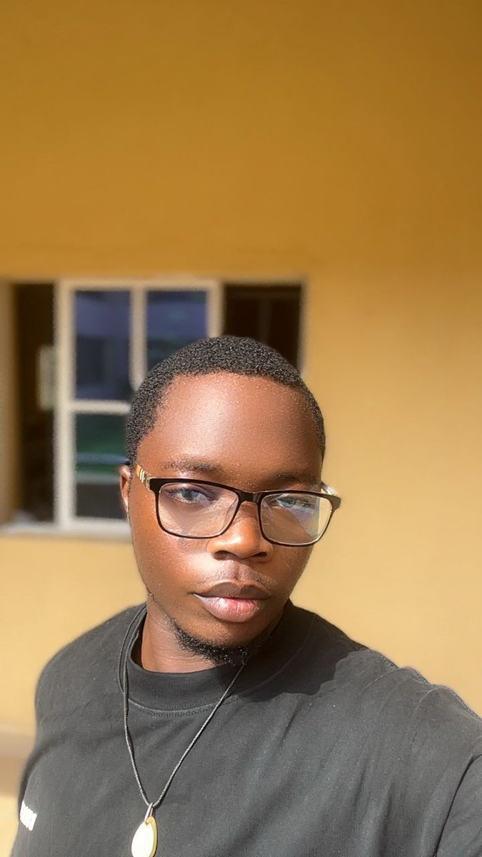 Mar_cus5's tweet image. Sun kisses 💋😘🥵