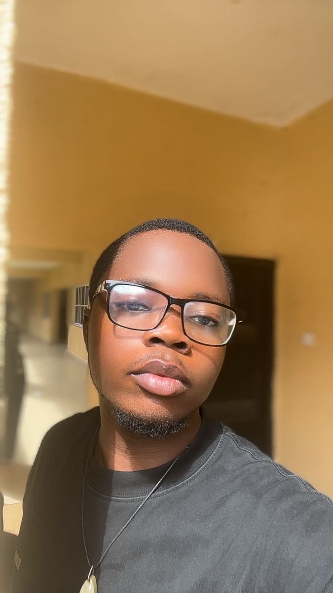 Mar_cus5's tweet image. Sun kisses 💋😘🥵