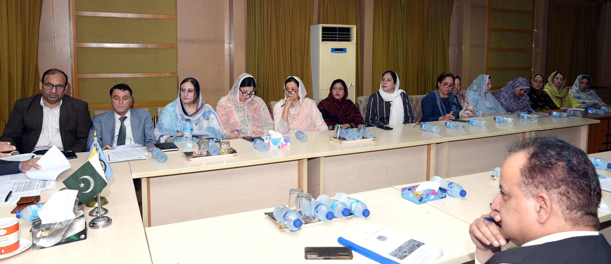 UAJK_Official's tweet photo. Vice-Chancellor #UAJK @nasirjkhattak engages HODs on the future roadmap of @UAJK_Official.
Chaired a meeting with HODs &amp; Principal Officers focusing on academic governance, market-driven courses, financial strength, alumni ties &amp; key institutional challenges. #AcademicLeadership https://t.co/FNQurKMdfY