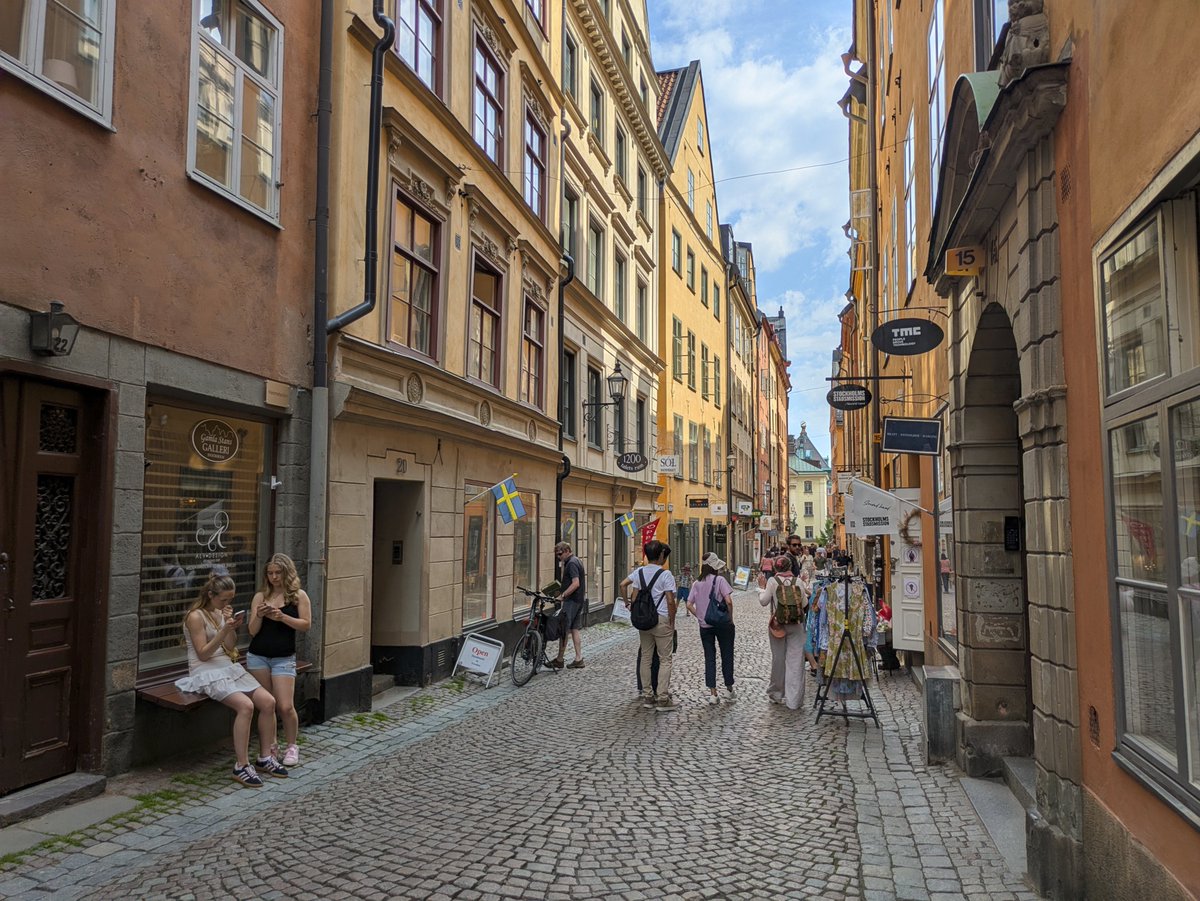 nowhere1237's tweet image. 