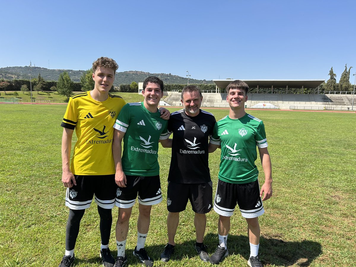 CP Cacereño 🟢🐉 tweet media