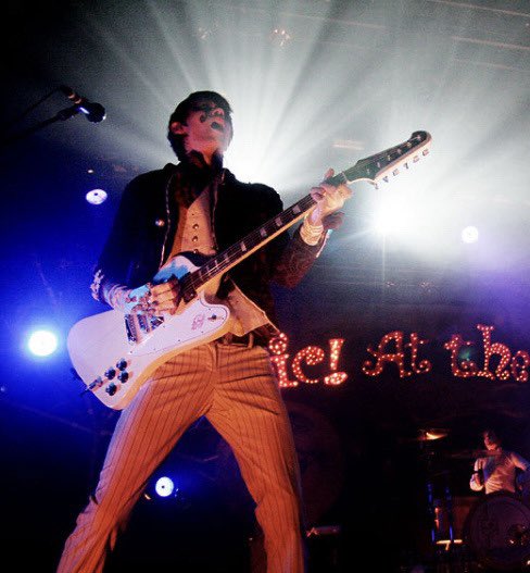 hourlyryanross's tweet image. 