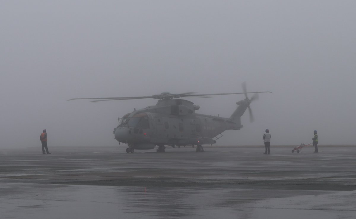 RNASCuldrose's tweet image. Plenty of Cornish mizzle today - but that doesn't deter our maritime helicopters. Here 824 Naval Air Sqaudron prepares for a training sortie this morning #824NAS #Cornwall #weather