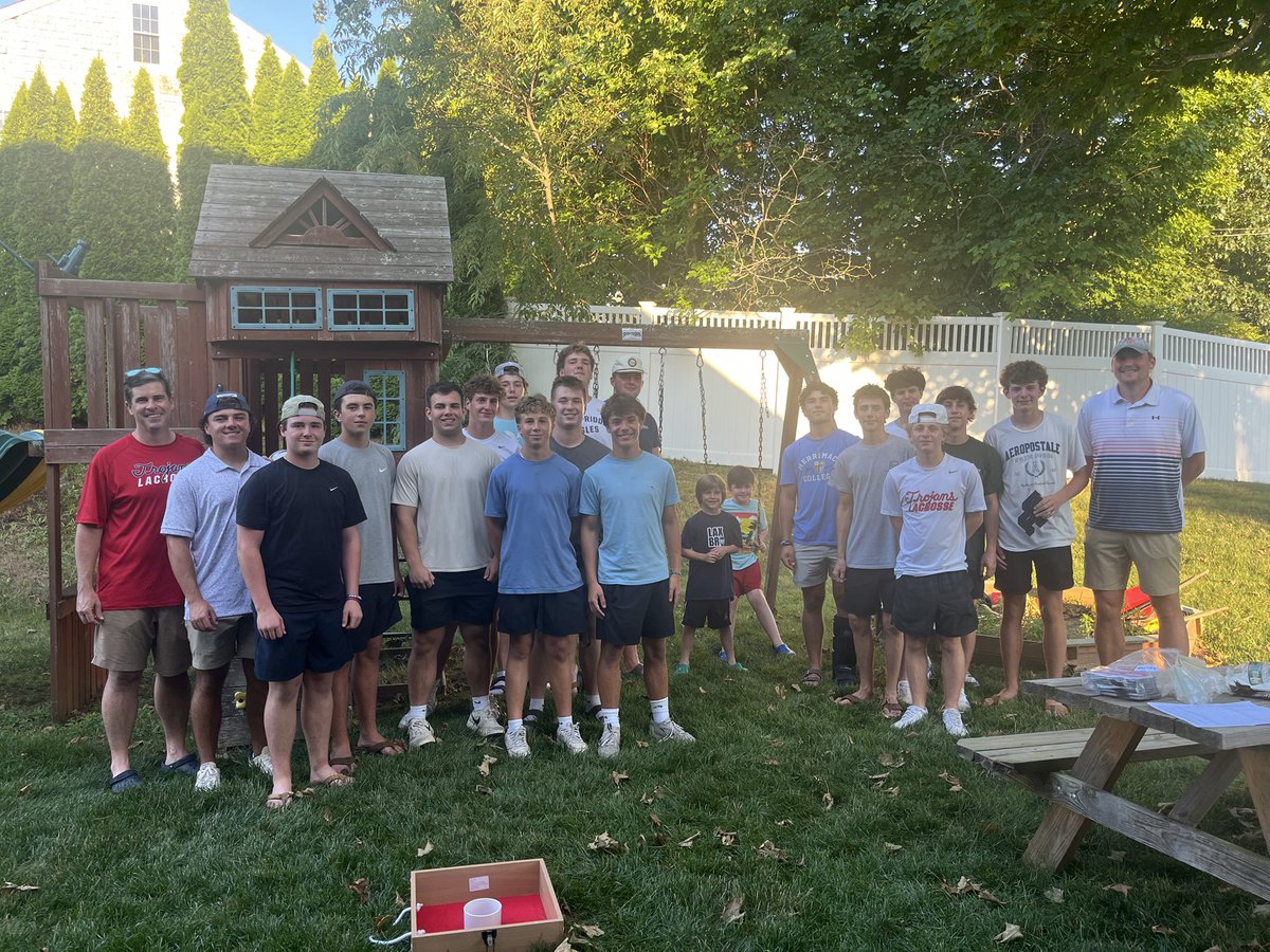 Shared a lot of laughs as the 2025 team got together one last time time. Thank you to this crew for making it a great season!