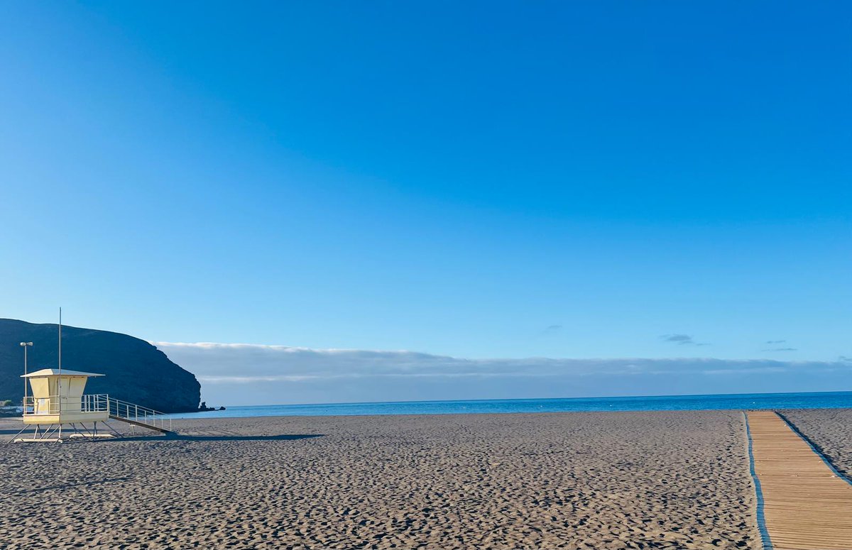 ¿Tienes plan para esta ola de Calor  🥵 ?

Te proponemos   seguir   la pasarela directamente a refrescarte  en la maravillosa playa de Gran Tarajal ..¿ que dices , te animas ?? 

<a href="/seguidores/">seguidores</a>

#oladecalor
#playadegrantarajal
#refrescarse
#verano2025
#fuerteventura