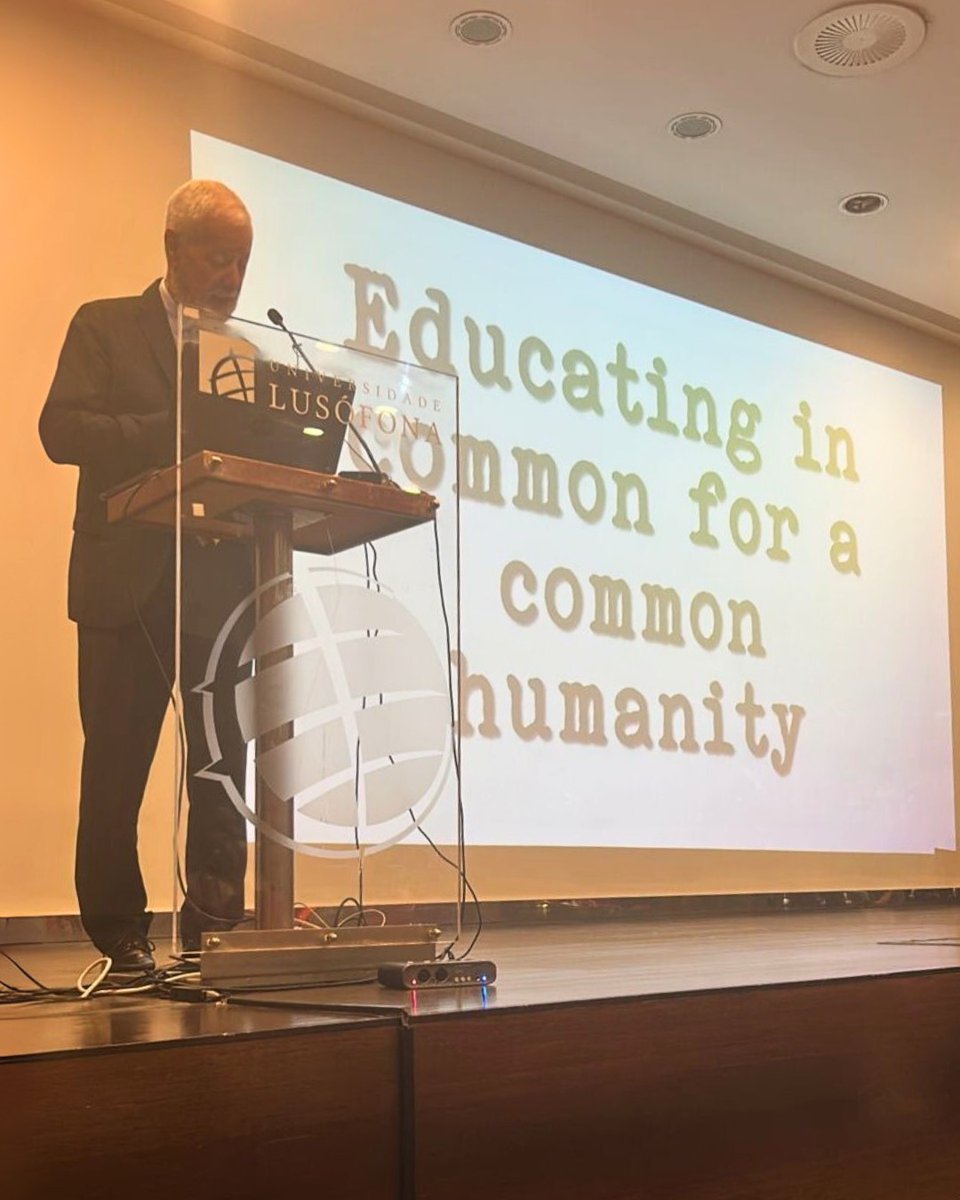 AAUCA (@aauca2) on Twitter photo Se apertura el evento VI simposio #WWCCES 2025 donde el Rector de la #AAUCA,
<a href="/Paulo_Speller/">Paulo Speller</a>
, dará dos conferencias, una sobre la AAUCA. -Hoy miércoles,16 de julio a las 16:00h -mañana jueves, 17 de julio a las 14:00-15:30. Únete para ver la conferencias: m.youtube.com/watch?v=8dqE0Q… Se apertura el evento VI simposio #WWCCES 2025 donde el Rector de la #AAUCA,
<a href="/Paulo_Speller/">Paulo Speller</a>
, dará dos conferencias, una sobre la AAUCA. -Hoy miércoles,16 de julio a las 16:00h -mañana jueves, 17 de julio a las 14:00-15:30. Únete para ver la conferencias: m.youtube.com/watch?v=8dqE0Q…