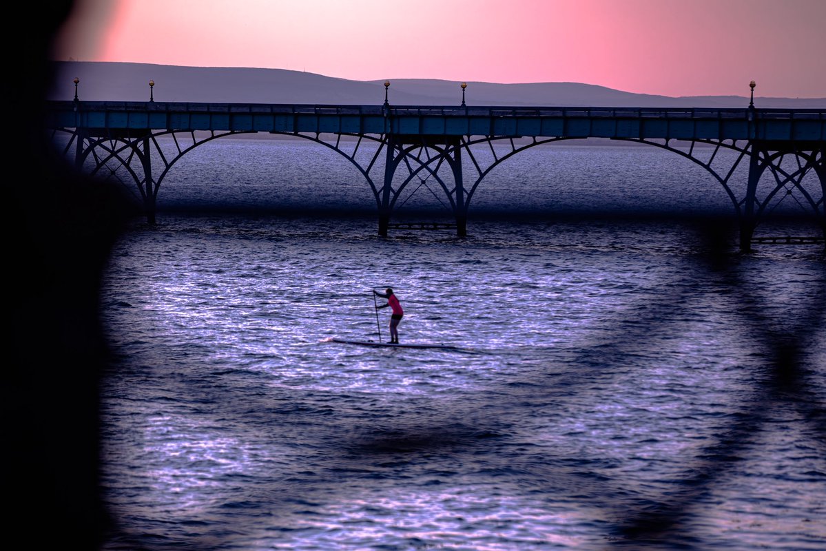 will_tong's tweet image. Magnificent sunset last Friday @ClevedonPierG1 

Canon 5D Mk.III + Canon EF 70-200mm f/2.8

#ClevedonPier #Clevedon