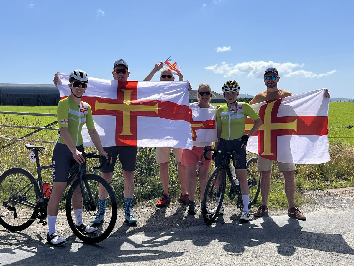 DOUBLE GOLD!  Pip Inderwick of Guernsey takes individual gold in the women’s road race… Teammate Hannah Kennedy was just edged out into fourth - but together they secured team gold too!  <a href="/ITVChannelTV/">ITV Channel News</a> #Orkney2025