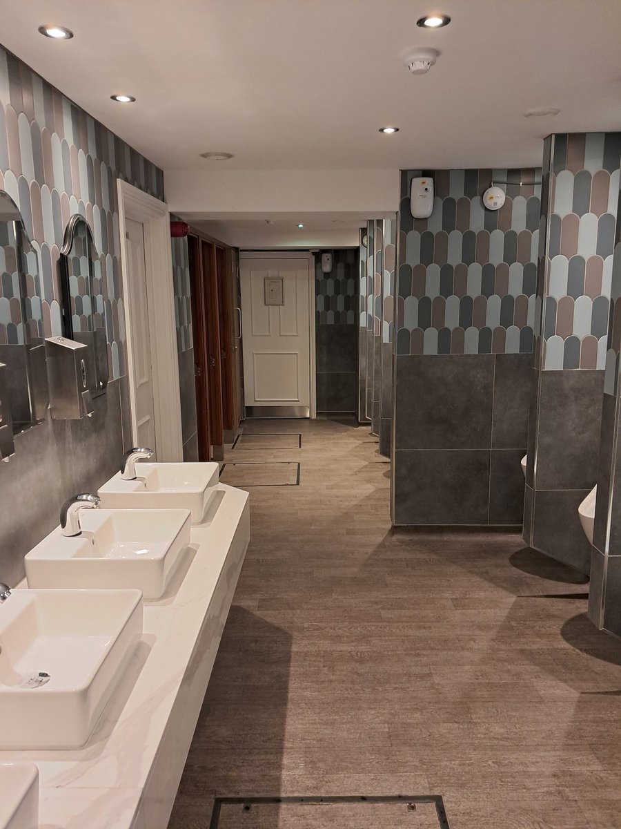 Best pub toilets in Surbiton! #Wetherspoons #surbiton