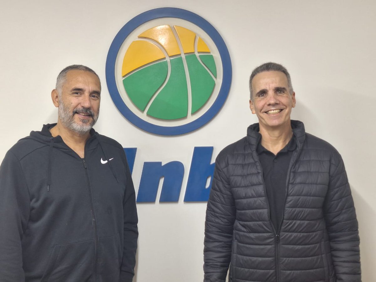 jotacuspi's tweet image. Conocer a 2 grandes entrenadores y a la vez dos personas maravillosas...Paulinho Bassul exseleccionador Brasil Femenino