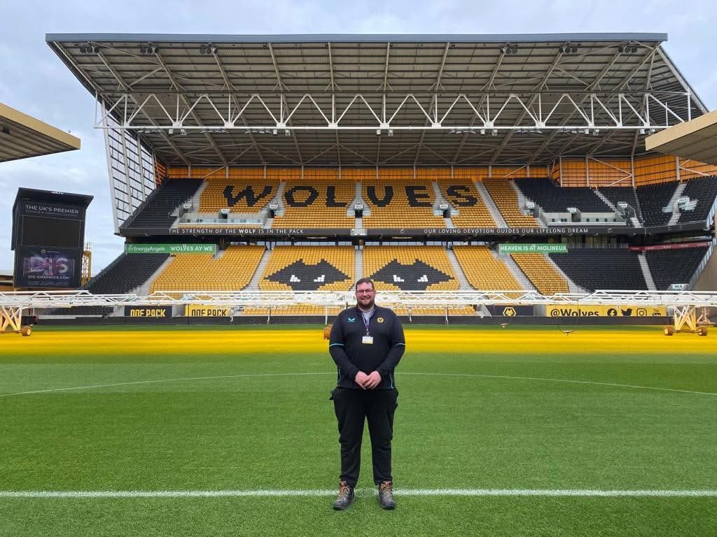 l8ney's tweet photo. Today is the day that Wolves say a very fond farewell to Tim Warwick. Tim has given 20 years of service to the club’s Groundstaff both at Molineux &amp; Compton. A gentle giant in every sense of the word, who will be missed by everyone. Wishing him all the best in his next adventure. https://t.co/Dq9Y197EUv