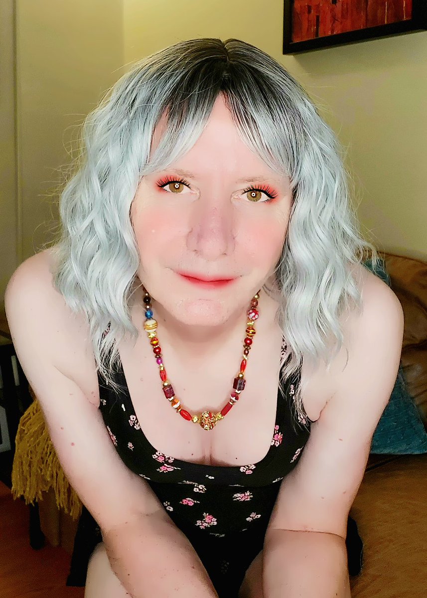 We made it to the middle of the week.  You all are lovely. Hope you have a beautiful rest of your week 💋💞💋

#cd #trans #tgirl #transgender #crossdressing