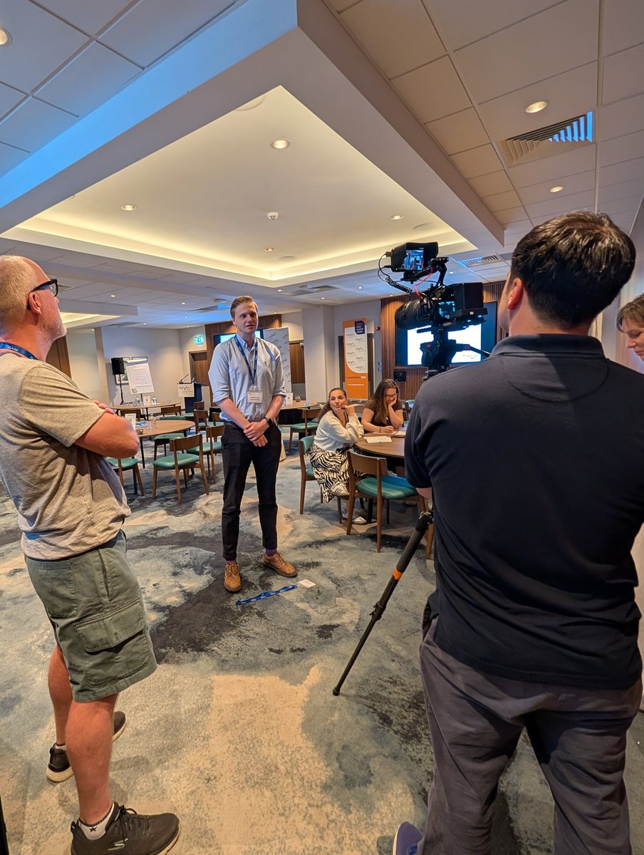 mndresearch's tweet image. Day 2 of #MNDEnCouRageUK 2025 began with some media training 🎥
It’s so important for #MND #ALS early career researchers to be able to share their research with the general public!
We’ve been giving them tips for doing interviews and using social media to talk about their work…