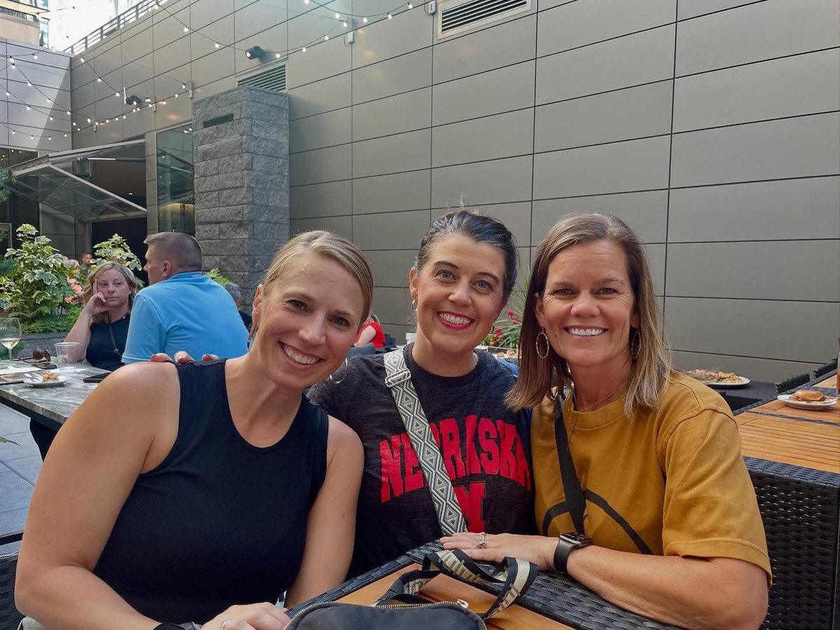 jfloyd25's tweet image. Just returned from #NAESP2025/#NASSP2025 in Seattle—energized by powerful keynotes (Daymond John, Dr. Gholdy Muhammad, John C. Maxwell) + inspiring sessions! 💡 A fave from Maxwell: Be a (+) leader—believe in, value, and love people. #UnitedPrincipals25