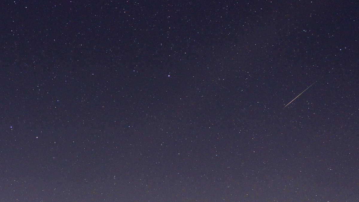 sjb_astro's tweet image. Activity for the #Perseids meteor shower begins tomorrow. Rates during July will be low and then gradually increase next month, leading up to the peak on 12-13 August. #Astronomy #PerseidsMeteorShower