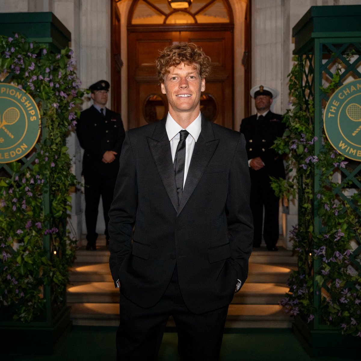 JannikSinner_Up's tweet image. Jannik right now:
- Wimbledon defending Champion
- US Open defending Champion
- Australian Open defending Champion
- ATP Finals defending Champion
- Davis Cup defending Champion
🦊😎