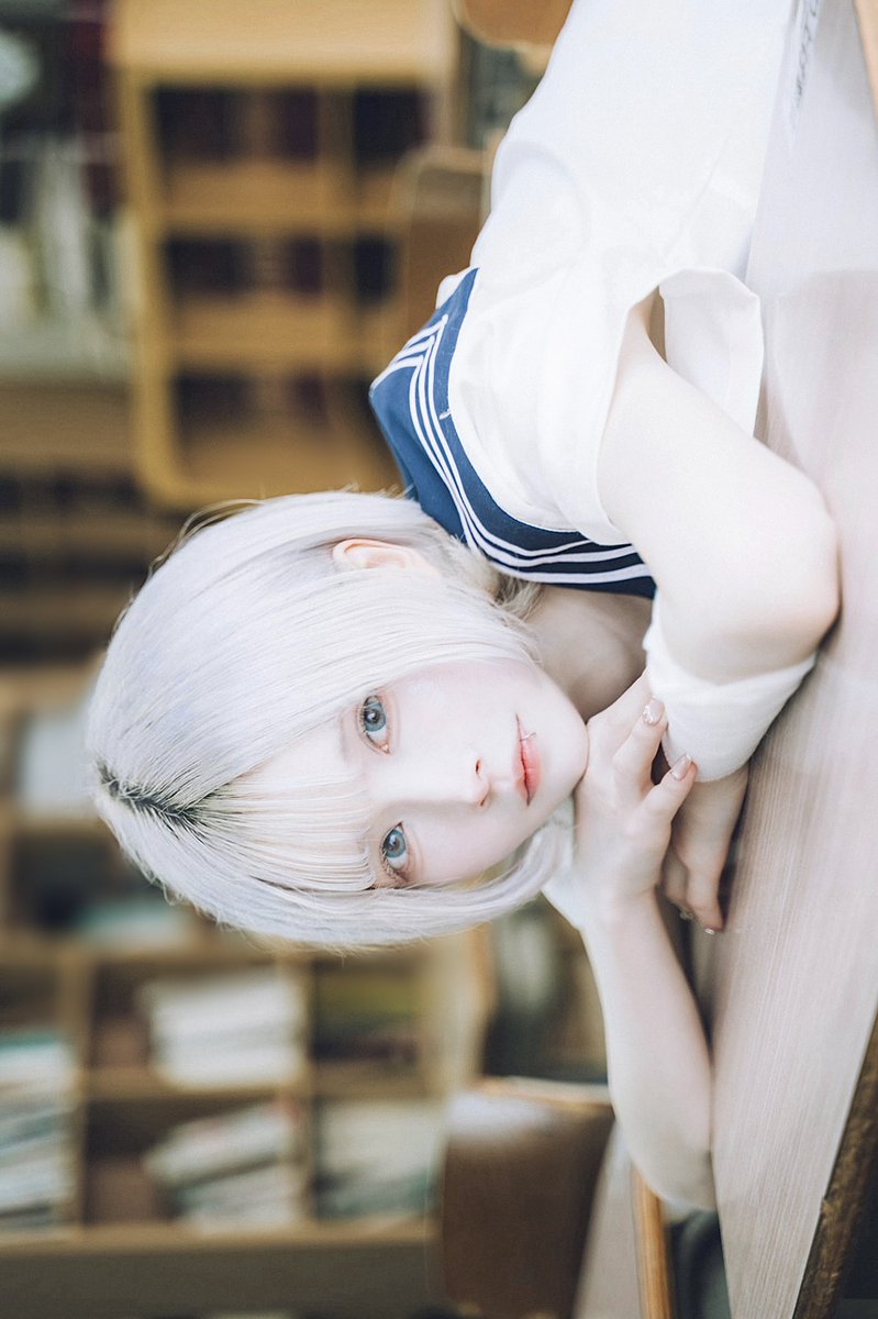 めの (@meno_yubi) on Twitter photo となりの席のあの子 となりの席のあの子