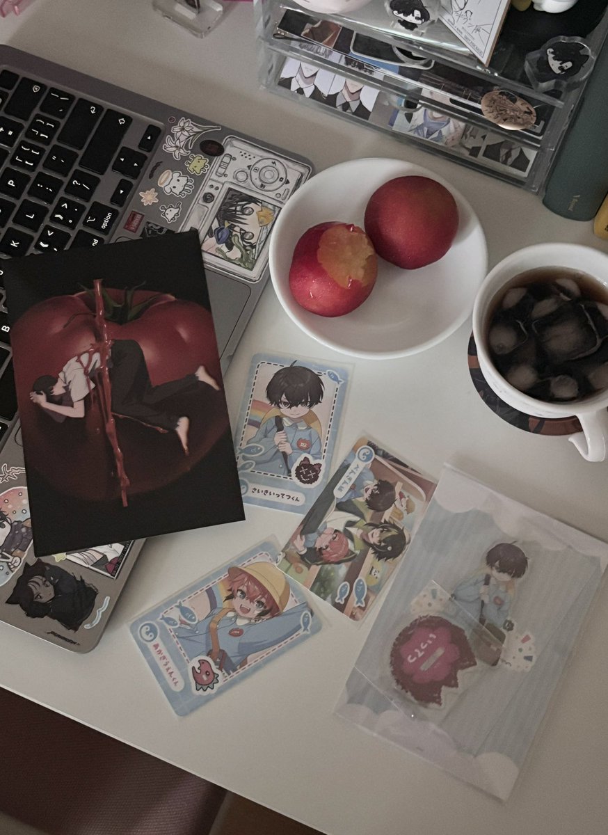 liyeem_'s tweet image. 오늘 하루 종일 빗소리 들으면서 여름 좀 즐겼어