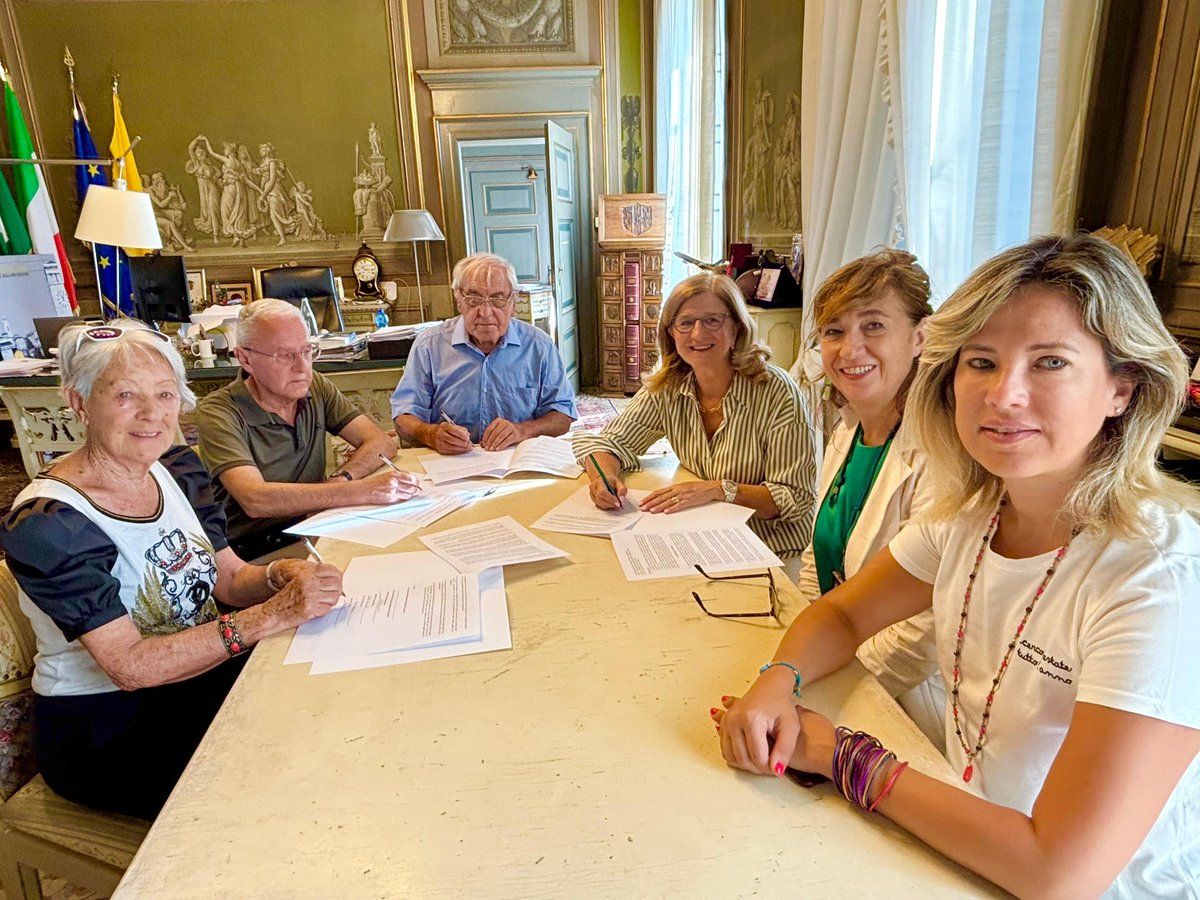 Firmato ufficialmente oggi il protocollo di intesa tra il Comune di Bergamo e le Federazioni sindacali confederali cittadine dei pensionati FNP-CISL, SPI-CGIL, UILP-UIL 2025, approvato in una delle scorse sedute della Giunta.