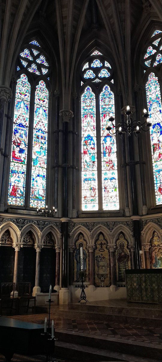 Castafi0re's tweet image. Sweet Strains that Soothe the Soul. Charivari Agréable perform Early Music by Candlelight at Exeter College Chapel.
oxfordprospectarts.com/articles/sweet…