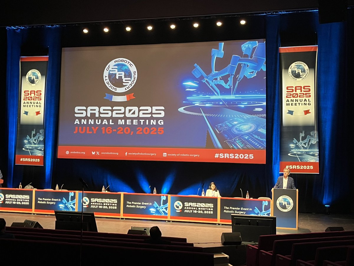 Matersurgery's tweet image. Fred Moll now up talking about regulatory pathways for devices including robots @socroboticsurg #srs2025 That’s the guy who as much as anyone, and more then most, started Davinci.