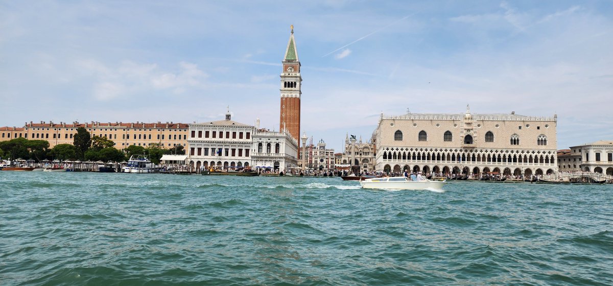 CruiseGuy's tweet image. Beautiful afternoon in Venice. Last time I had this view I was on a #cruise ship. Hopefully, we'll be able to do it again.