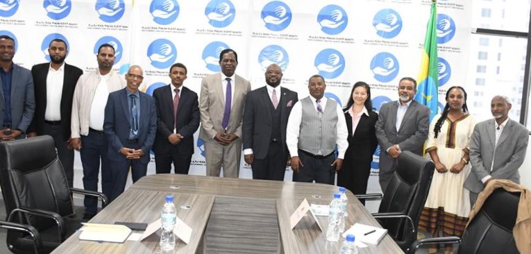 USEmbassyAddis's tweet image. Yesterday, Ambassador Massinga met with the Authority for Civil Society Organizations (ACSO). The meeting focused on the importance of transparent processes and adherence to regulatory frameworks to ensure effective implementation of development initiatives.
The United States…