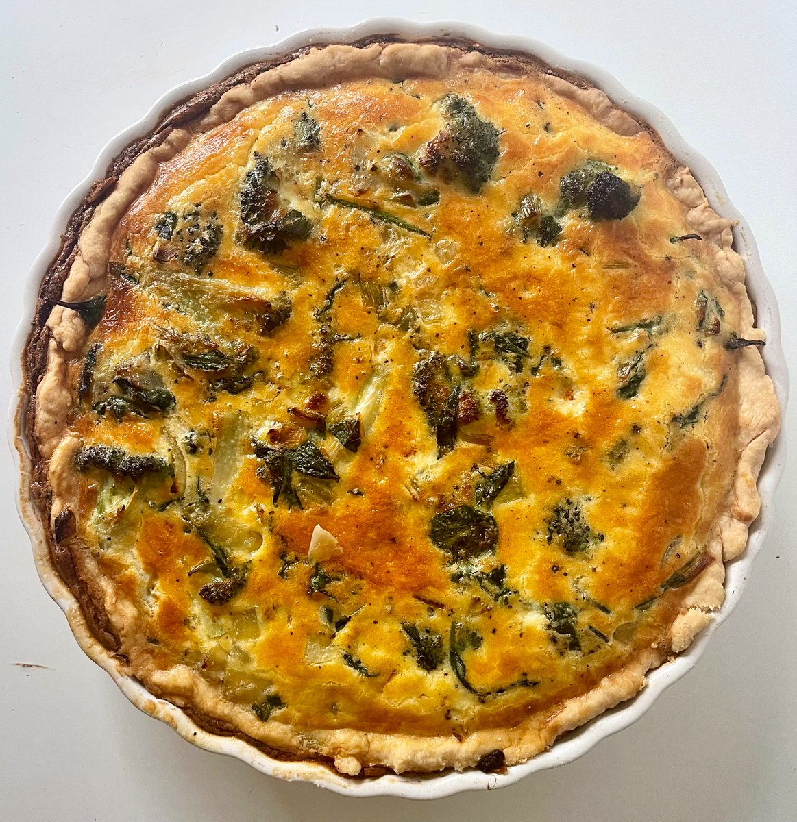 The WineSmacker (@joukesp) on Twitter photo #WednesdayLunch #VeggiePie #Weissburgunder
Sun, clouds , 21°C. Rain in late afternoon.
Baked an extraordinary veggie pie (onion, leeks, spinach, broccoli) with homemade
dough. Served it w a fantastic ā22 Weissburgunder by @weingut_georgmosbacher!
I do know <a href="/jimofayr/">jim dunlop</a> will approve! #WednesdayLunch #VeggiePie #Weissburgunder
Sun, clouds , 21°C. Rain in late afternoon.
Baked an extraordinary veggie pie (onion, leeks, spinach, broccoli) with homemade
dough. Served it w a fantastic ā22 Weissburgunder by @weingut_georgmosbacher!
I do know <a href="/jimofayr/">jim dunlop</a> will approve!