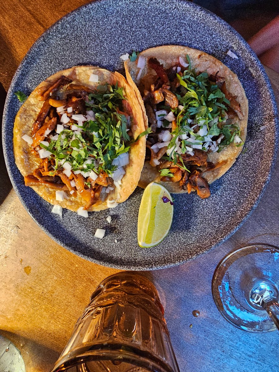 ludwigbarragan's tweet image. Always happy to find new places for 🇲🇽 food in the #EternalCity.