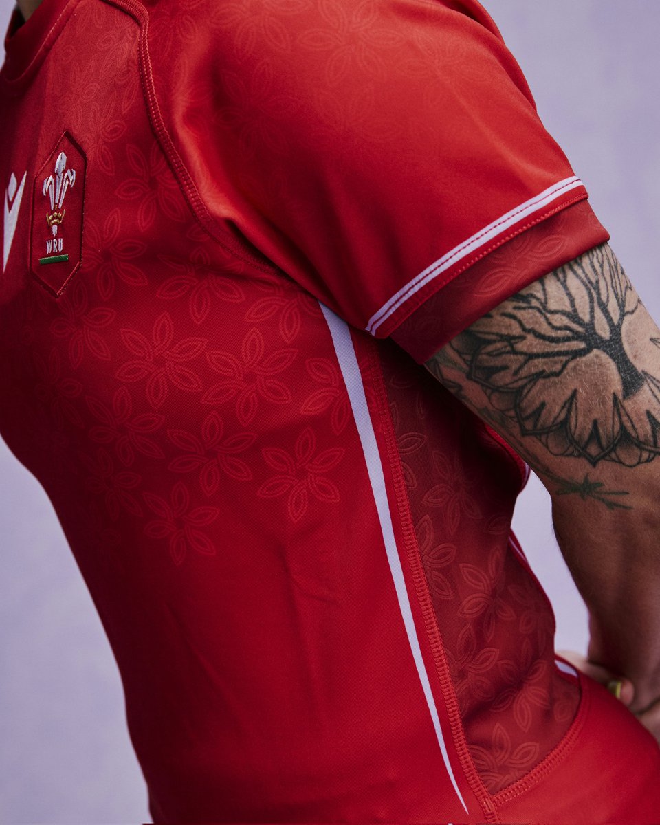 👌 𝙄𝙩'𝙨 𝙖𝙡𝙡 𝙞𝙣 𝙩𝙝𝙚 𝙙𝙚𝙩𝙖𝙞𝙡 😍

🛒 store.wru.co.uk

#RWC2025 | #StrengthInBloom