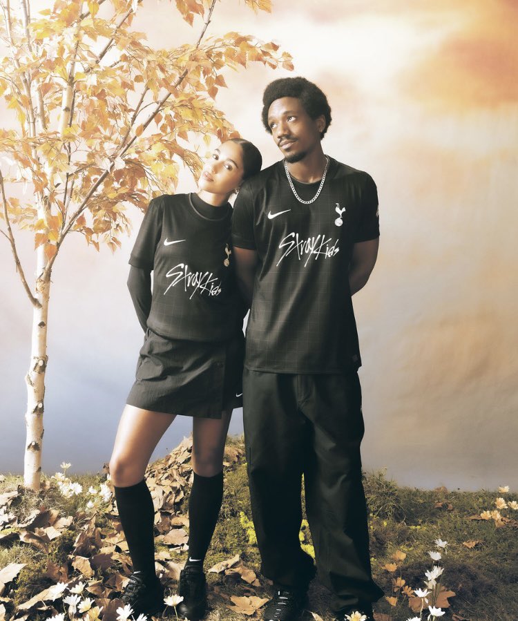 【希少】THFC×Stray Kids コラボ限定サッカージャージ サイズ: M 希少】THFC×Stray Kids コラボ限定サッカージャージ サイズ: M Stray