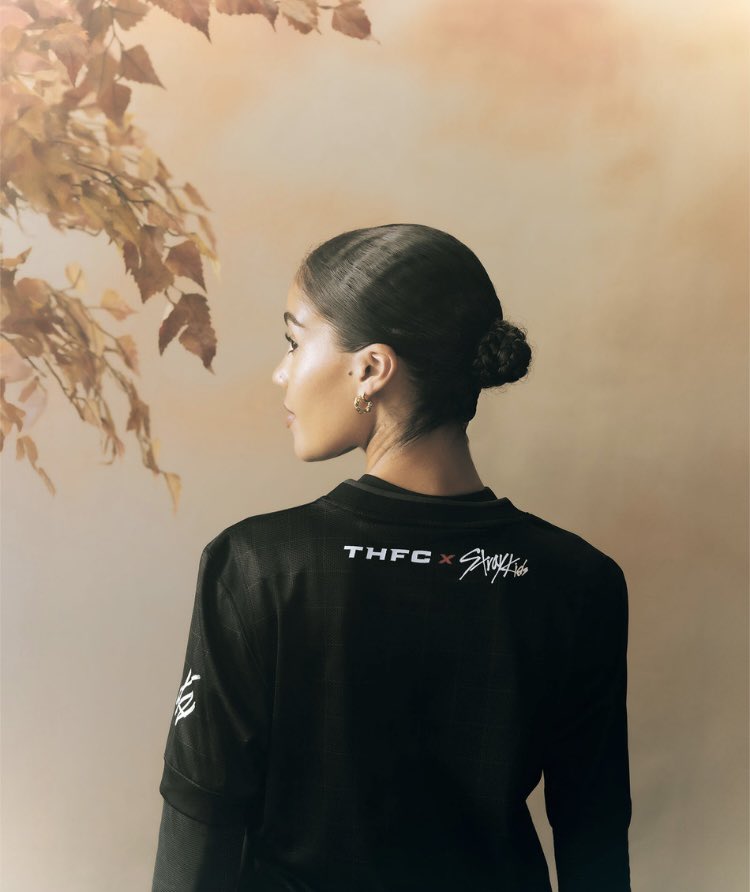 【希少】THFC×Stray Kids コラボ限定サッカージャージ サイズ: M 希少】THFC×Stray Kids コラボ限定サッカージャージ サイズ: M Stray