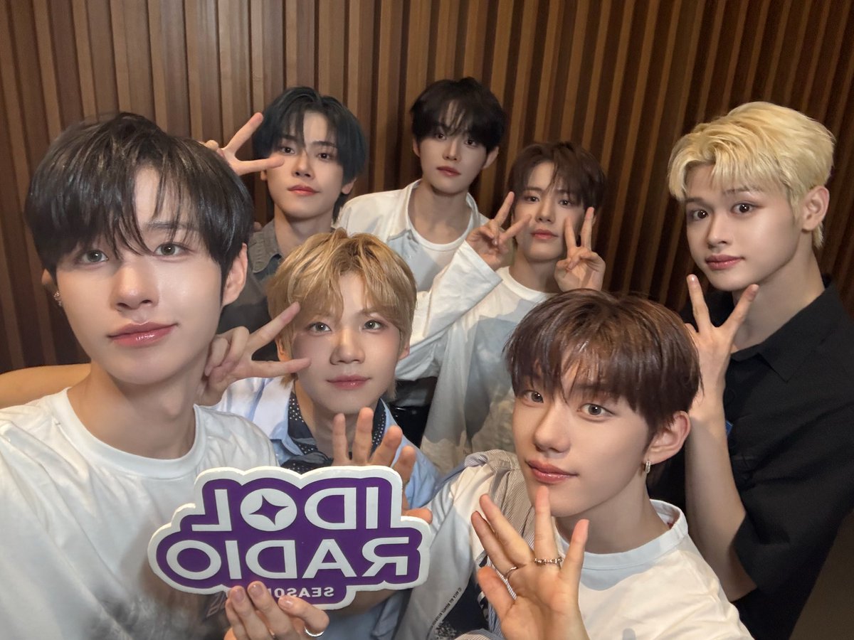 아이돌 라디오 #ep139_ 클로즈 유어 아이즈 (DJ 선우) 스트리밍 방송이 됐습니다

📲 MBC RADIO 공식 Youtube 채널에서 라이브 스트리밍
youtube.com/live/L6JnGQ4KQ…

<a href="/THEBOYZ_officl/">더보이즈 (THE BOYZ)</a>
<a href="/closeyoureyes_7/">CLOSE YOUR EYES</a>

#MBC #IDOLRADIO #아이돌라디오 #THEBOYZ #더보이즈 #선우 #CLOSEYOUREYES #클로즈유어아이즈