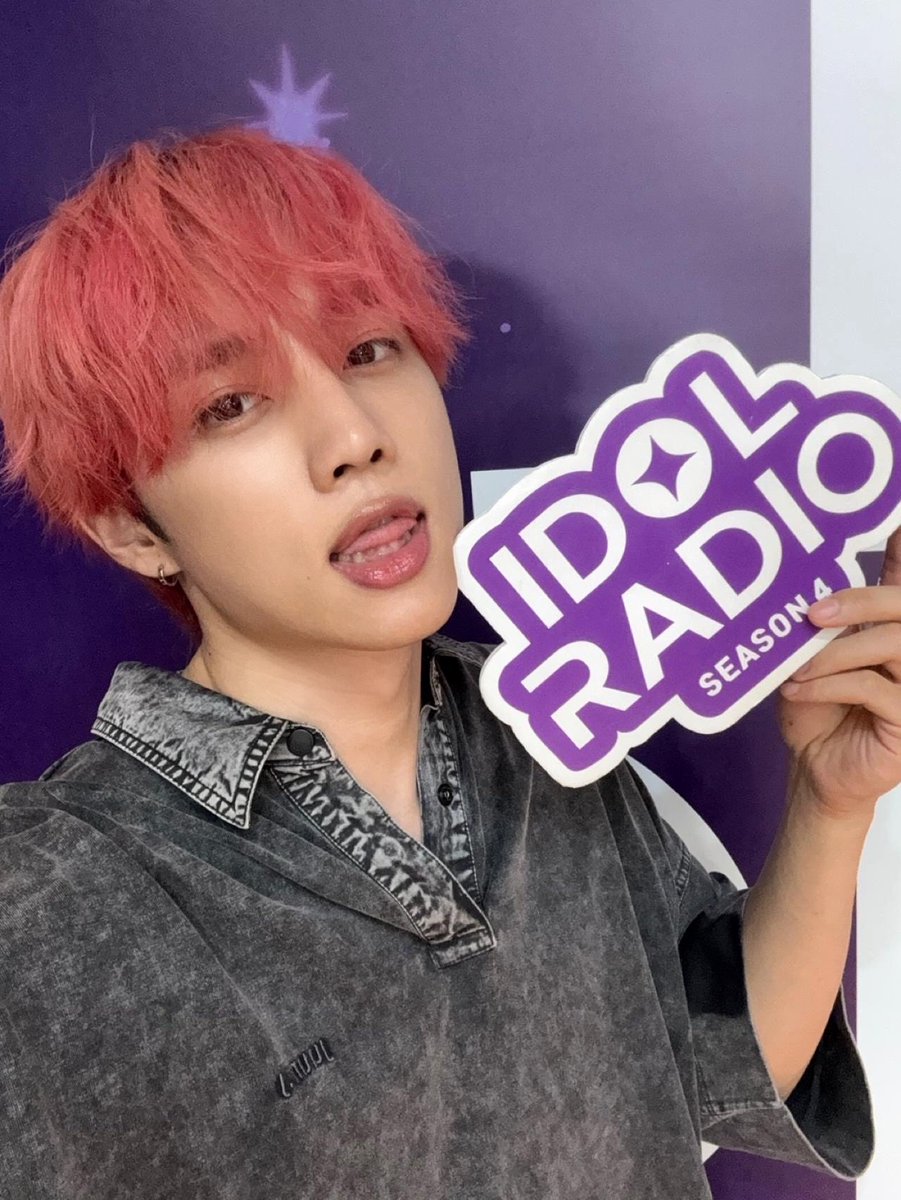 idolradiokorea's tweet photo. 아이돌 라디오 #ep139_ 클로즈 유어 아이즈 (DJ 선우) 스트리밍 방송이 됐습니다

📲 MBC RADIO 공식 Youtube 채널에서 라이브 스트리밍
https://t.co/xjVVSUjQe5

@THEBOYZ_officl
@closeyoureyes_7

#MBC #IDOLRADIO #아이돌라디오 #THEBOYZ #더보이즈 #선우 #CLOSEYOUREYES #클로즈유어아이즈 https://t.co/ekeJcHVSDF